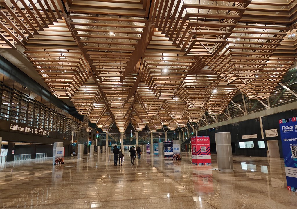 Vivo V30 5G's camera sample taken indoors with controlled light condition