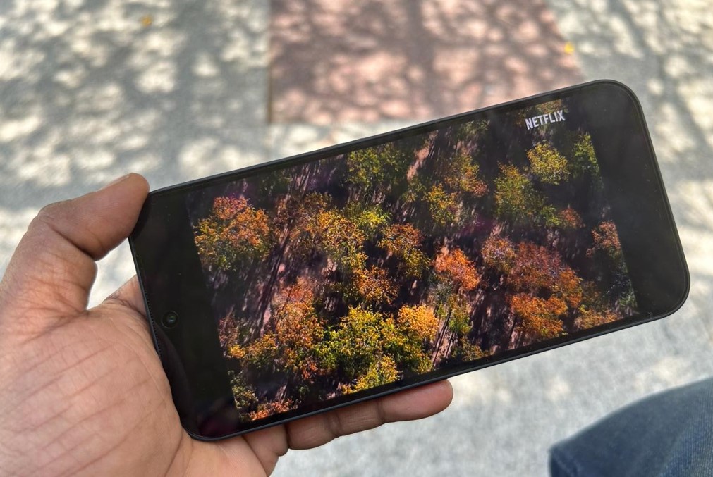 Nothing Phone (2a).