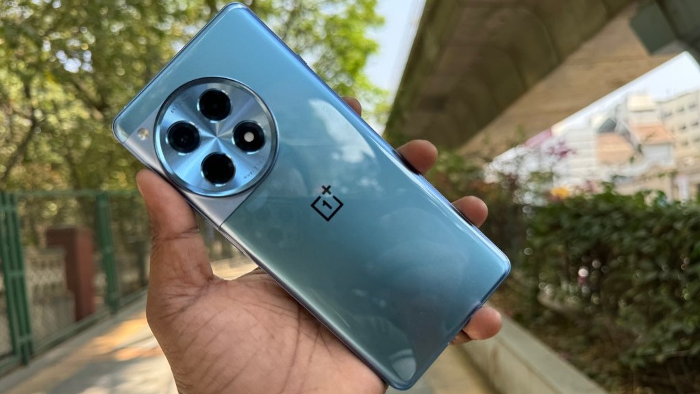 OnePlus 12R gets Android 15-based OxygenOS update