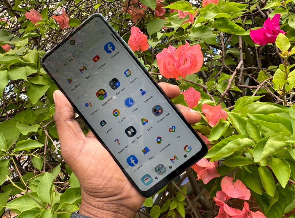 Motorola Moto G04 series.