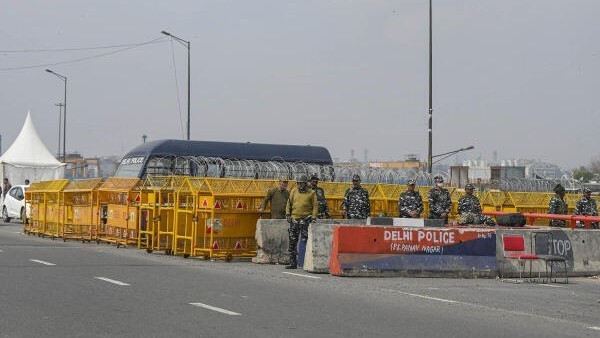 By deploying 'heavy force' in Delhi, Centre has accepted farmers' stir is countrywide: Farmer leader