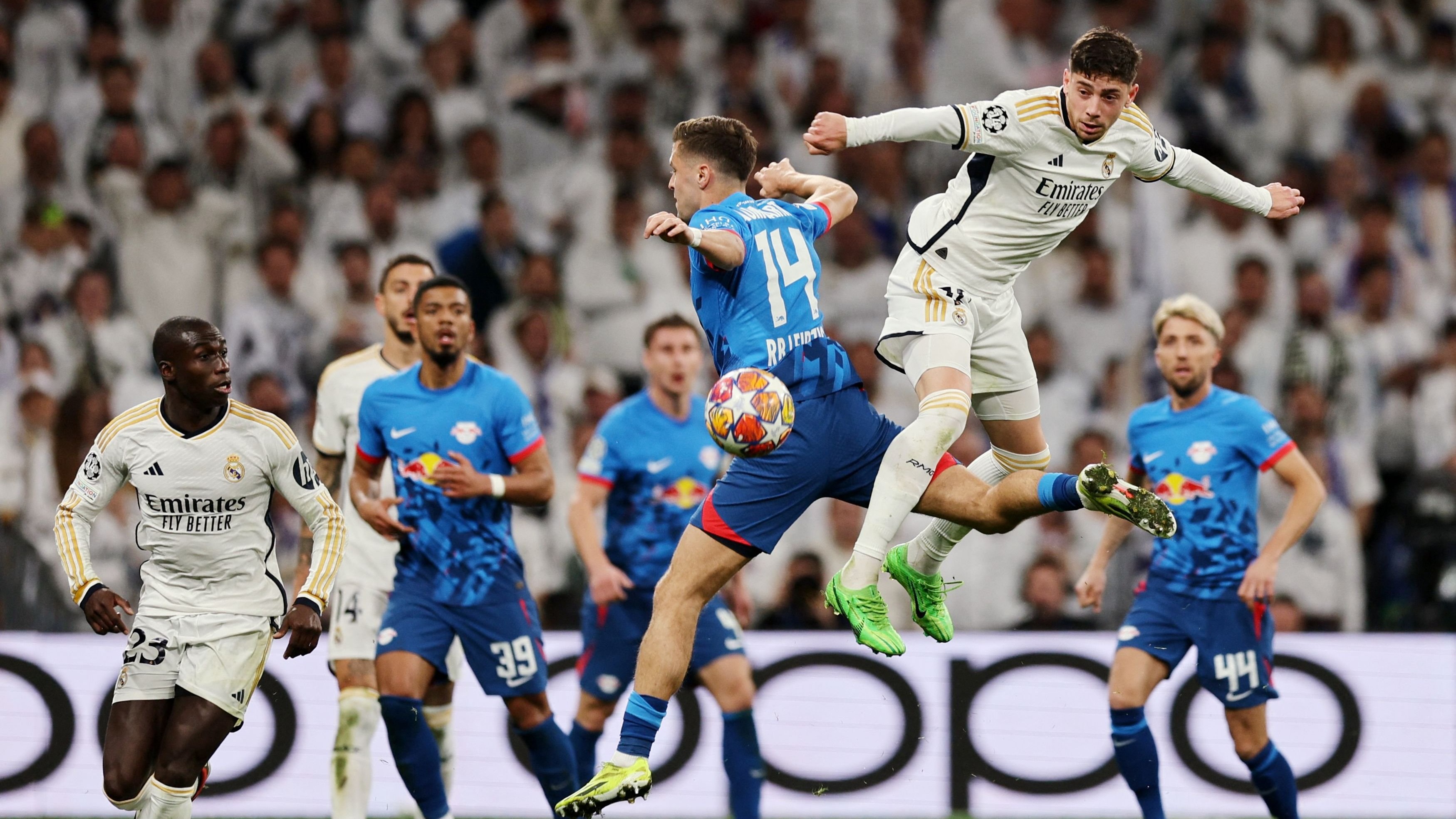 Real Madrid snatch draw to qualify for Champions League quarters
