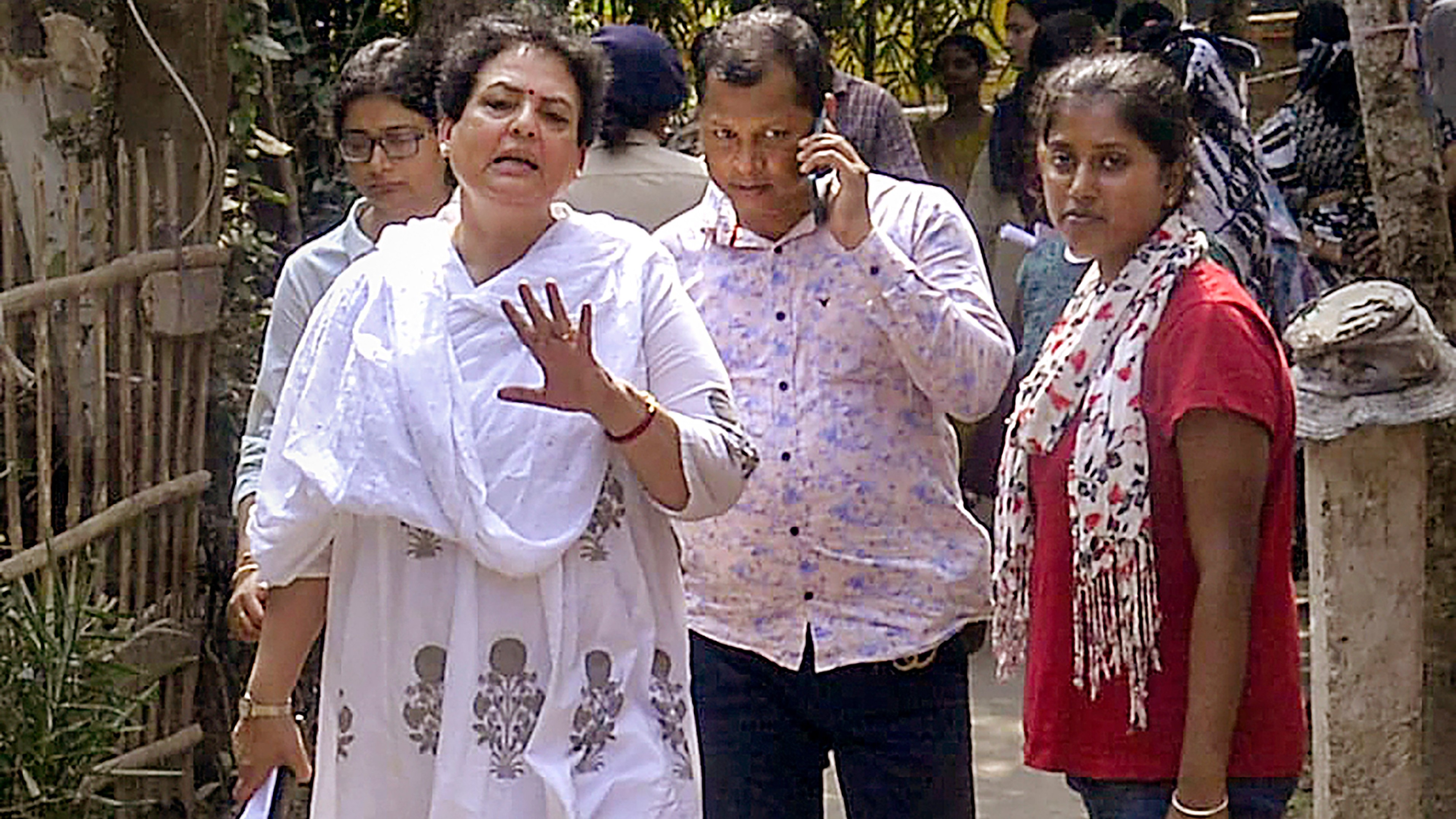 Sandeshkhali violence: NCW chief Rekha Sharma meets Droupadi Murmu, recommends President's rule in West Bengal