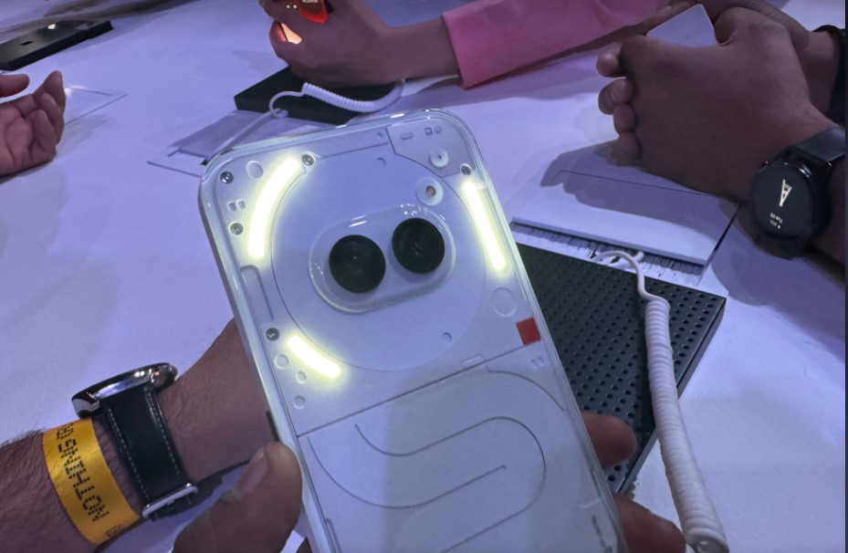 See-through Design and Glyph Interface: Nothing Phone 2(a) stands out with its distinct and see-through design. Also, like the original Nothing Phone series, it supports LED-based Glyph interface. It is optimised to offer light-based countdown notification to help user know the estimated time of arrival of a cab or food booked through the app. 