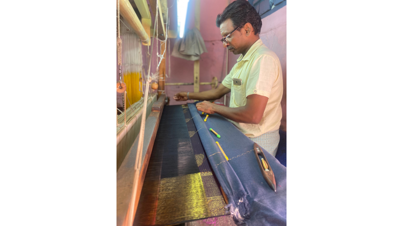 Molakalmuru silk saris in new avatars 