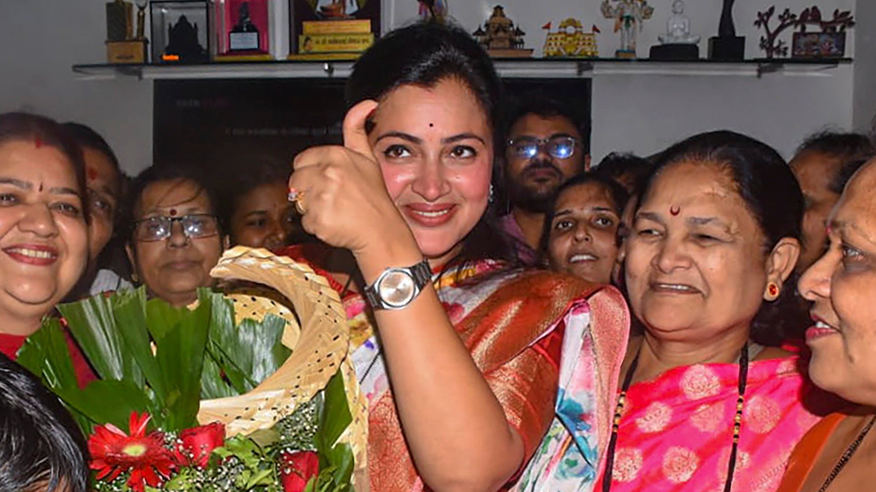 Lok Sabha Elections 2024: Navneet Rana hits back at Sanjay Raut for 'dancer', 'babli' jibe, calls him scrap