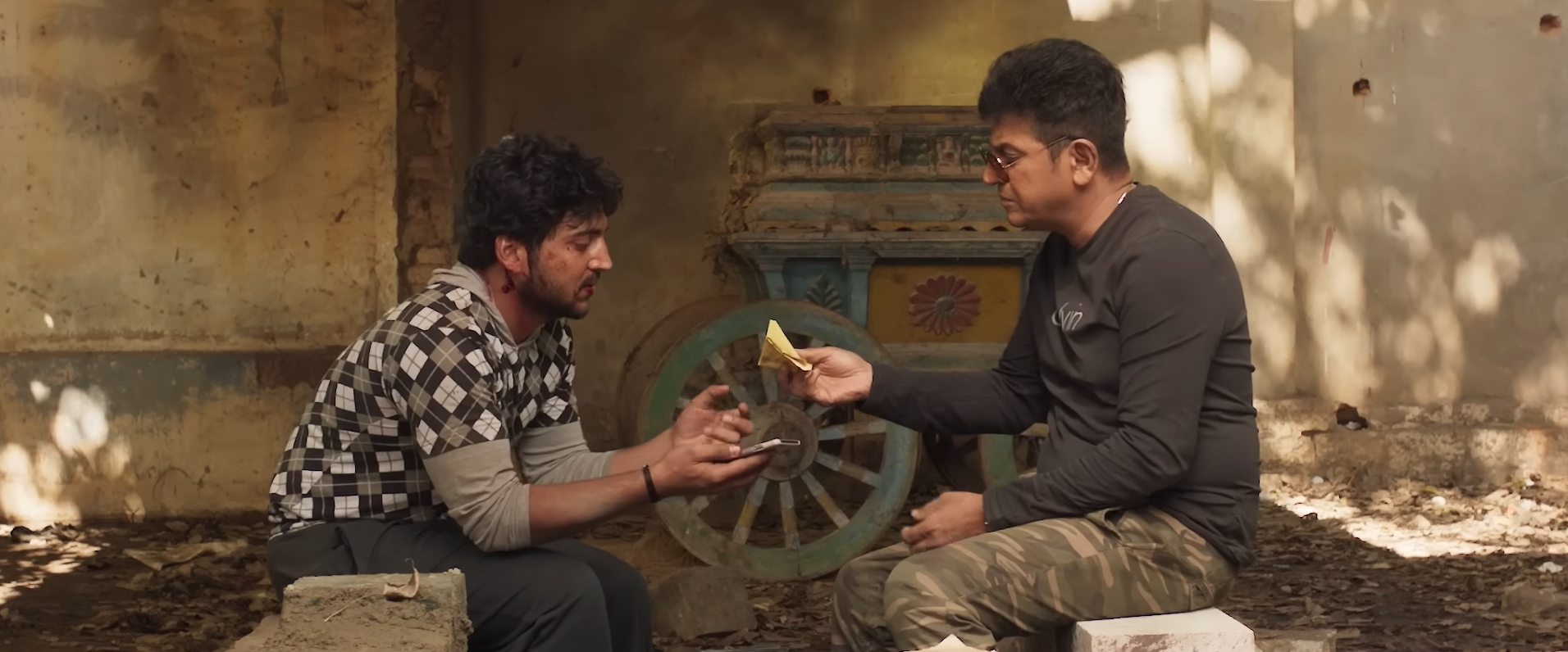 Poornachandra plays Jamoon Ravi in Duniya Soori's 2018 action-crime drama, Tagaru. He says it was a great experience to work with, and to see a superstar like Shivarajkumar, so closely. 