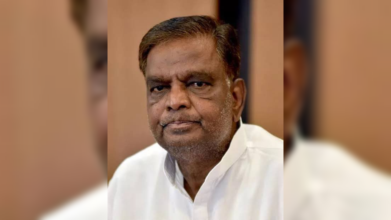 Who was Chamarajanagar MP Srinivas Prasad?