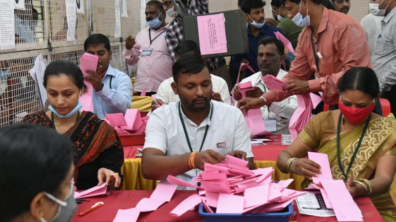 Karnataka Council polls: Minister expresses confidence of Congress candidates winning all six seats