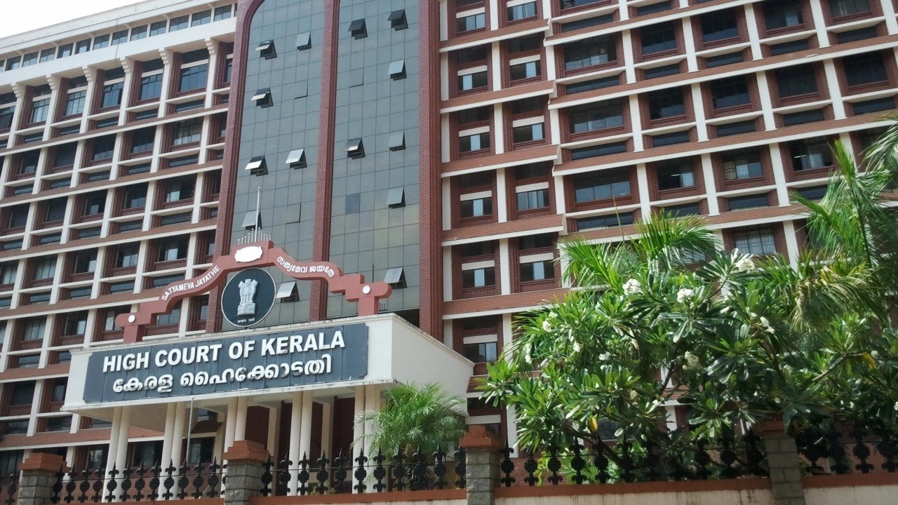 PIL filed in Kerala High Court against Hindi, Sanskrit titles to central legislations