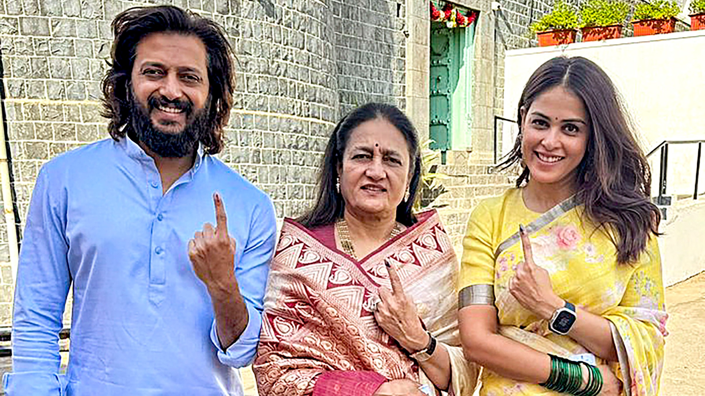 Lok Sabha Elections 2024: Actor Riteish Deshmukh, wife Genelia cast their vote in Maharashtra's Latur