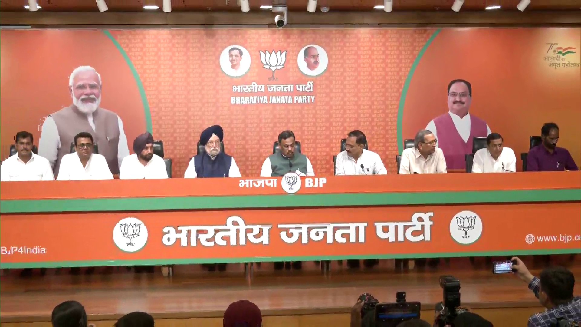 Lok Sabha Elections 2024: Former Delhi Congress leaders, including Arvinder Singh Lovely, join BJP
