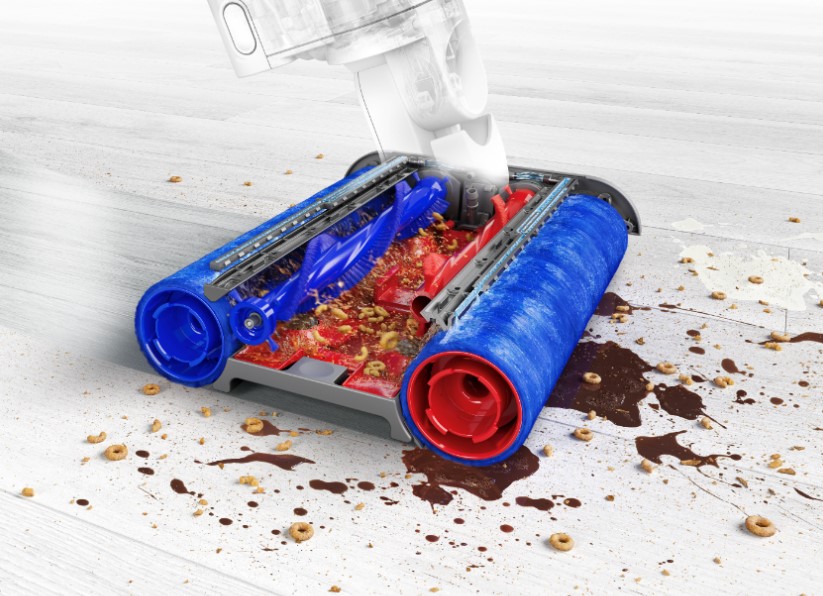 Dual-rollers of the new WashG1 series wet cleaner.