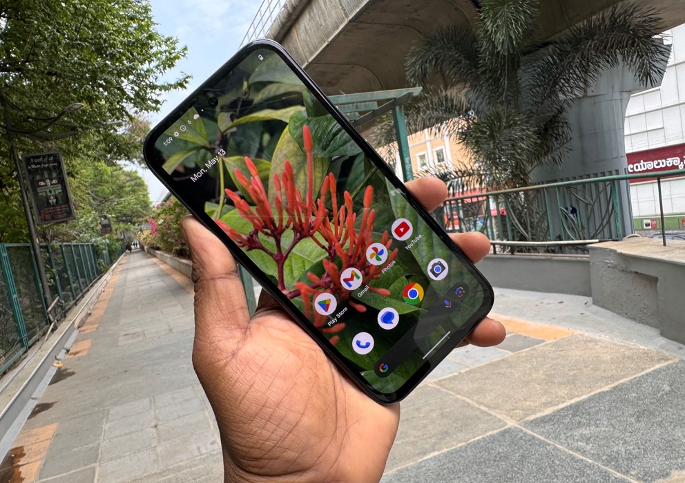 Google Pixel 8a.