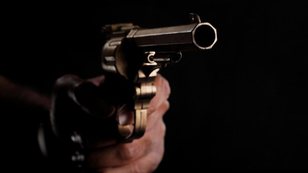 Man suffers bullet injury in misfiring from unlicensed pistol