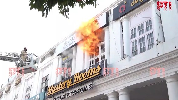 Fire breaks out in game arcade in Delhi's Connaught Place 
