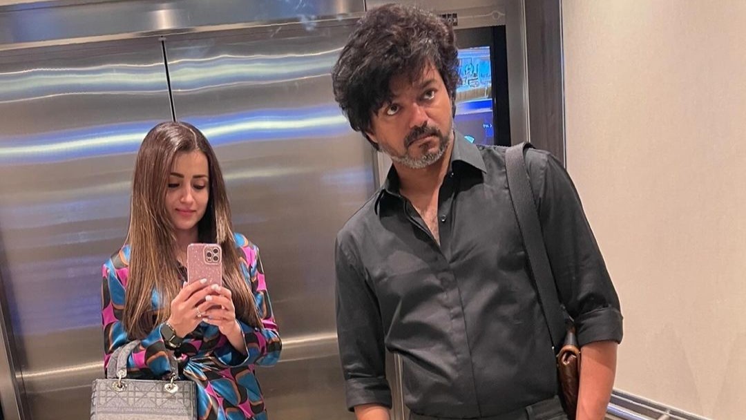 Are they dating? Thalapathy Vijay & Trisha Krishnan's viral pic fuels speculation
