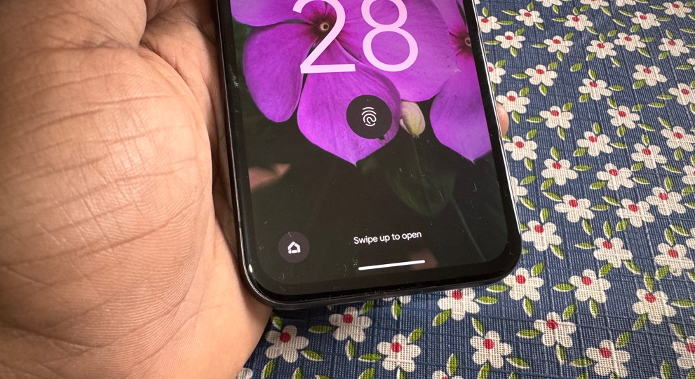 Google Pixel 8a's in-display fingerprint sensor.