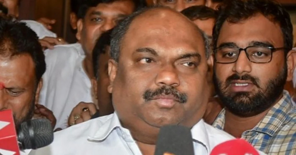 Mumbai Dance Bar Row: Parab Seeks Kadam’s Resignation Over Permit Controversy
