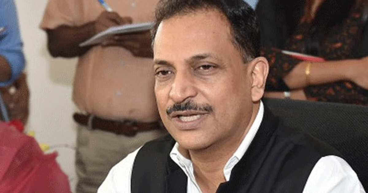 Rudy wins Constitution Club poll; heavyweights like Shah, Sonia vote