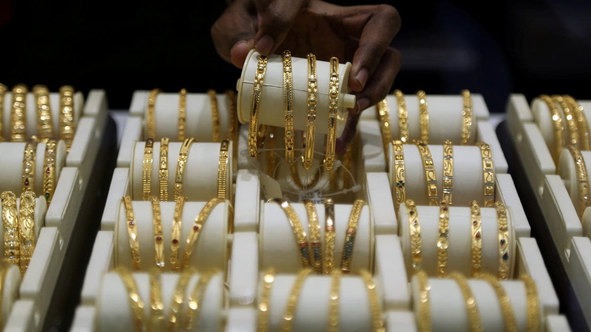 A naked short on gold in a country that loves glitter