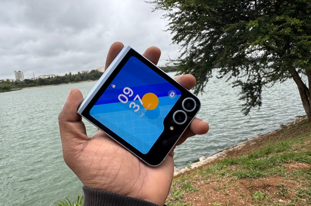 Samsung Galaxy Z Flip6.
