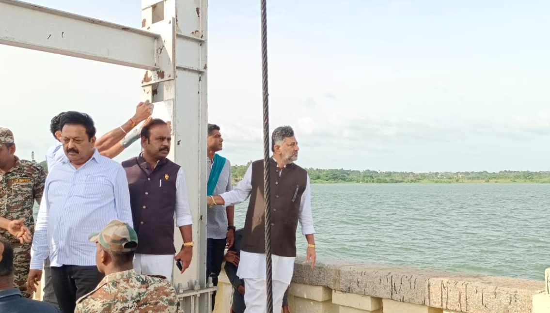 D K Shivakumar visits Krishna Raja Sagara dam in Mandya; proposes 'Cauvery Arathi' like 'Ganga Arathi' in Varanasi