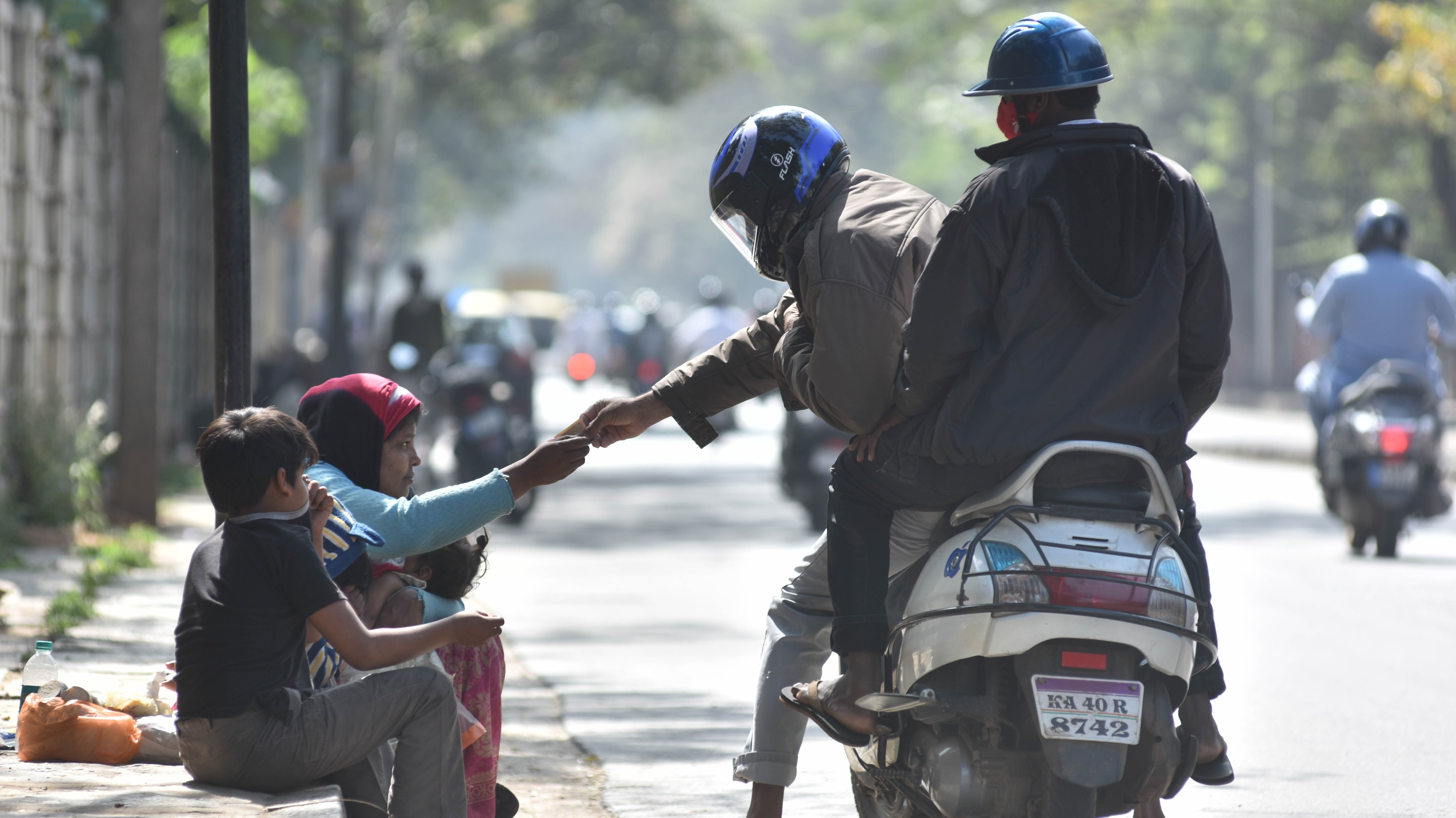 Citizens receive Rs 1,000 reward for sharing information about beggars in Indore