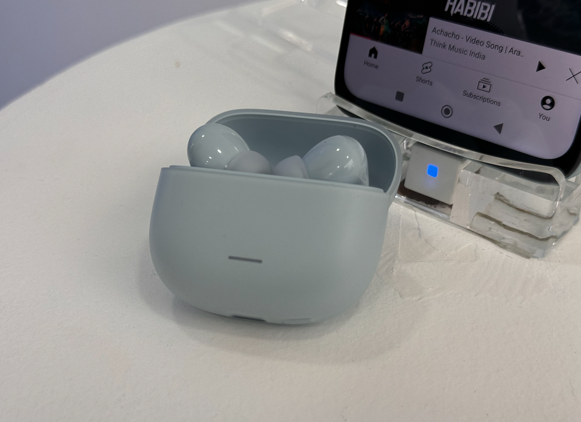 Xiaomi Redmi Buds 5C.