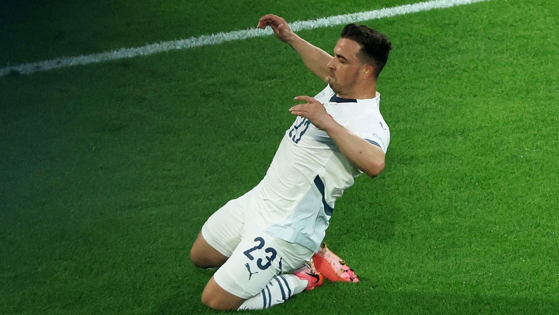 Shaqiri hangs up Swiss boots