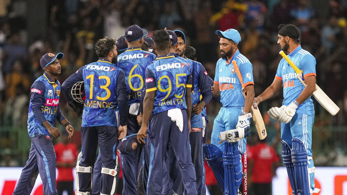 Valiant Sri Lanka salvage a tie