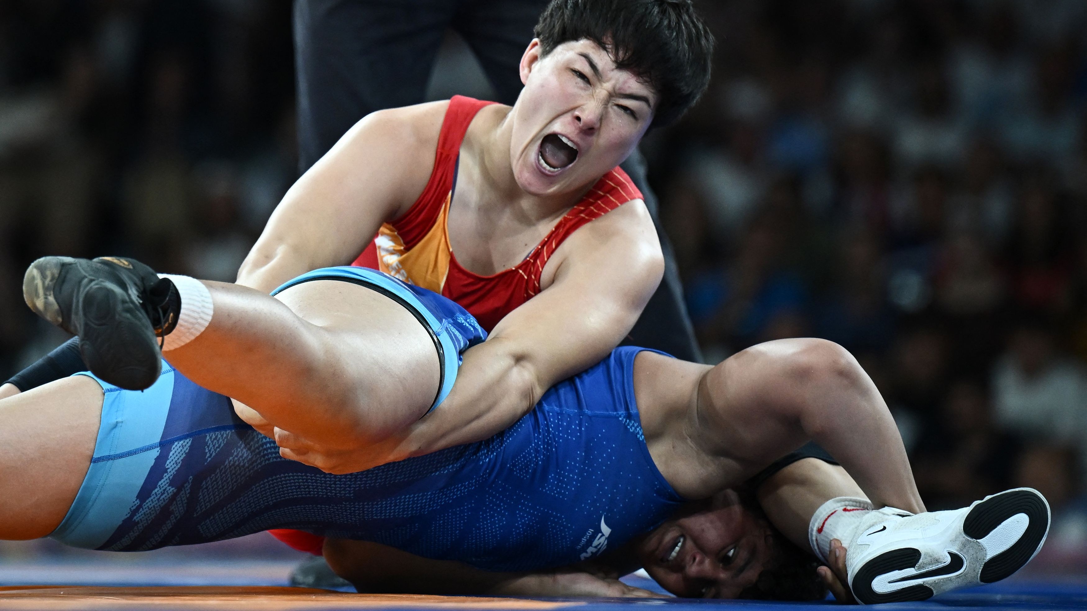 <div class="paragraphs"><p></p></div>