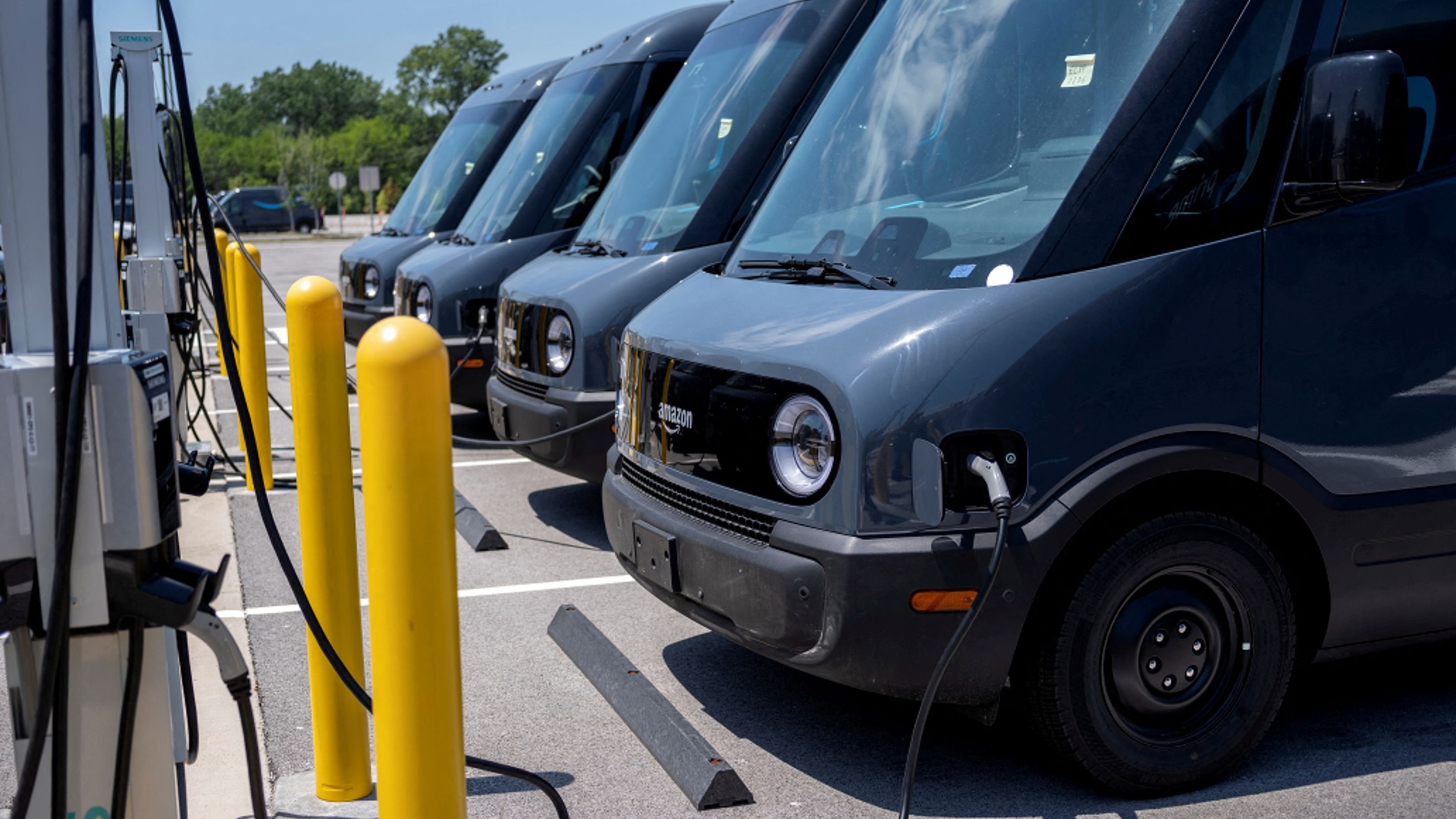 Amazon India partners with Gentari for 10,000 EV fleet by 2025