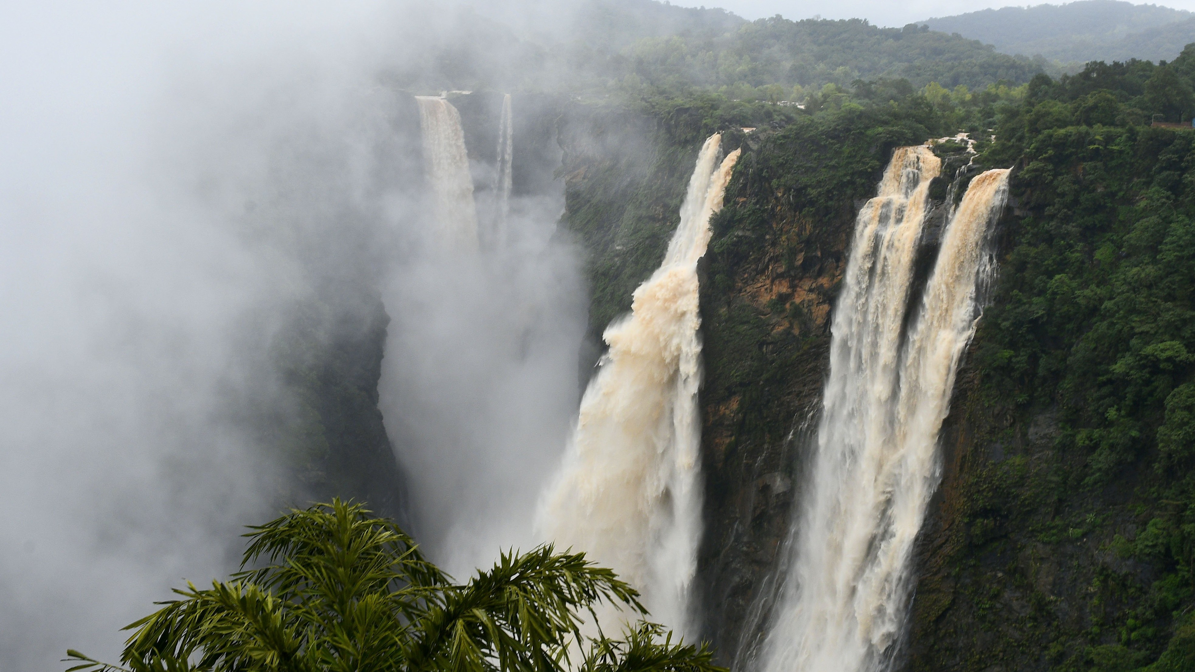 Tourists allowed to see Jog Falls from alternative viewpoints 