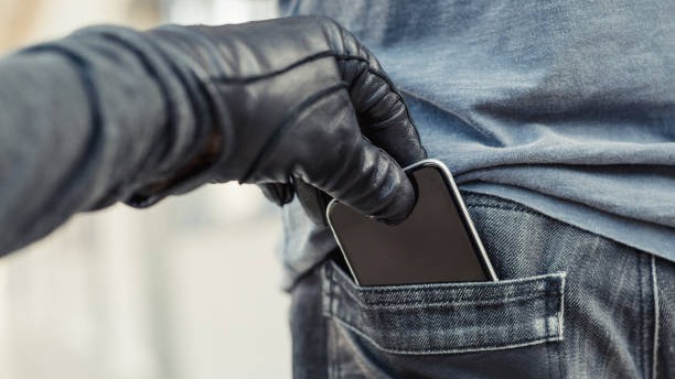 Delivery boy attacked, robbed of phone in Bengaluru