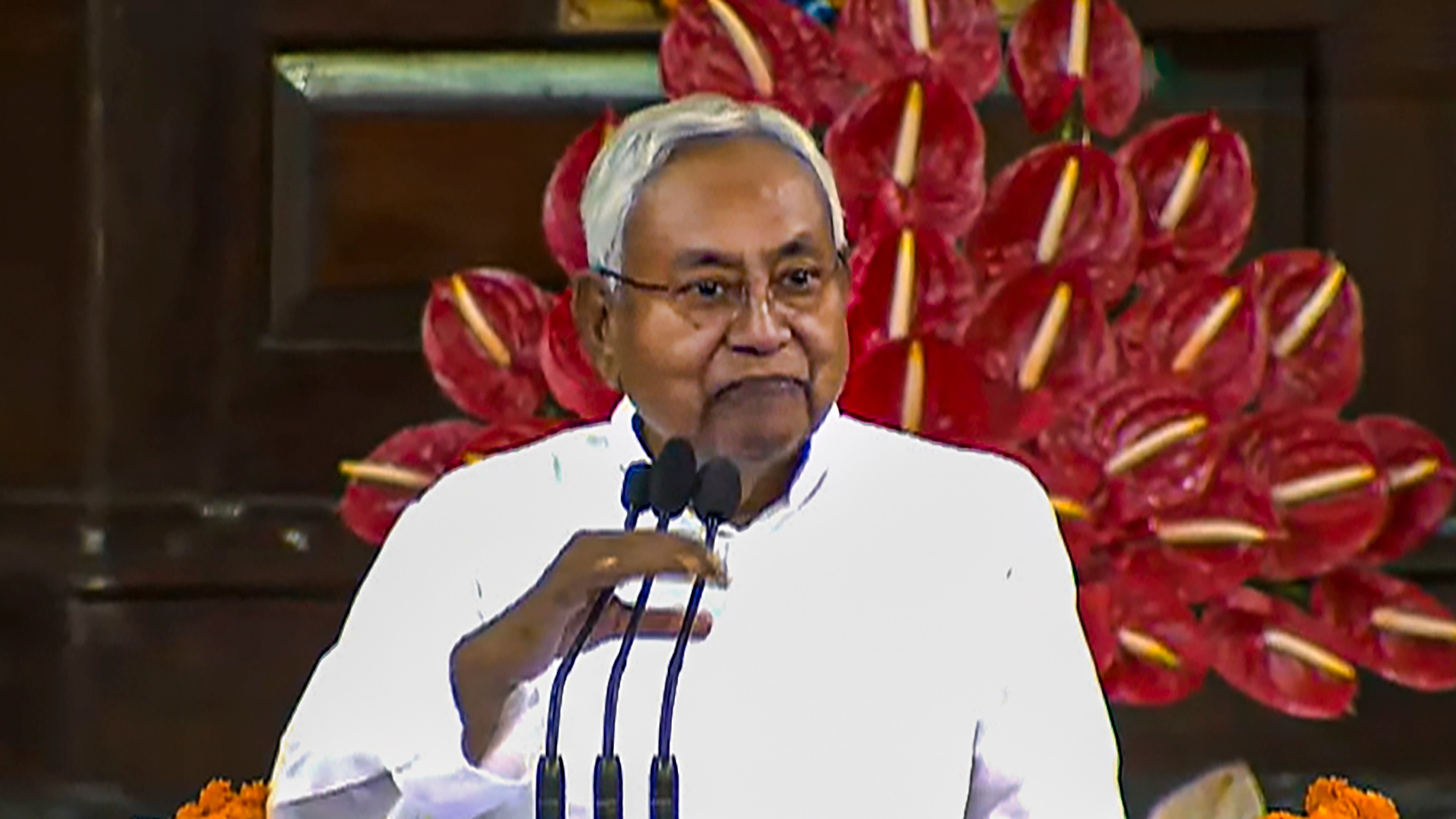 CPI (ML) L MP alleges he was shoved around by Nitish's security personnel