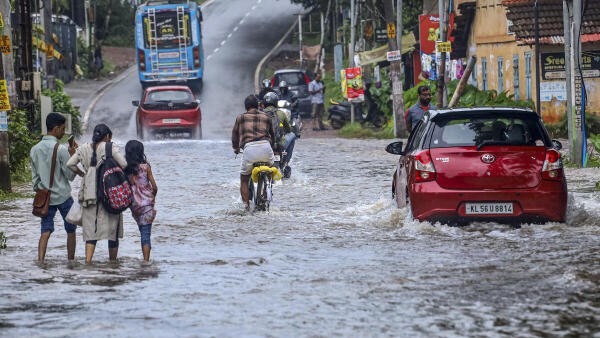 Heavy rains wreak havoc in north Kerala; IMD sounds red alert in four districts