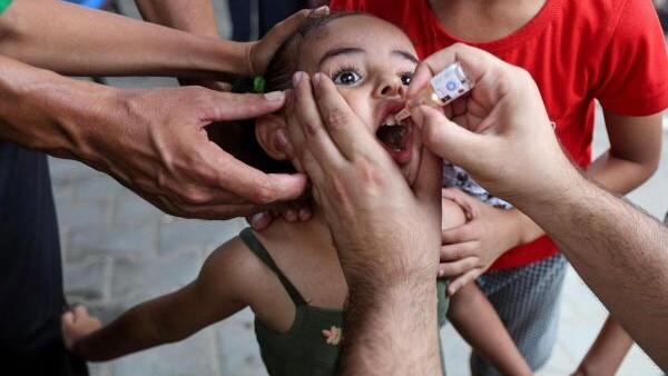 In race against polio, Gaza begins vaccination drive