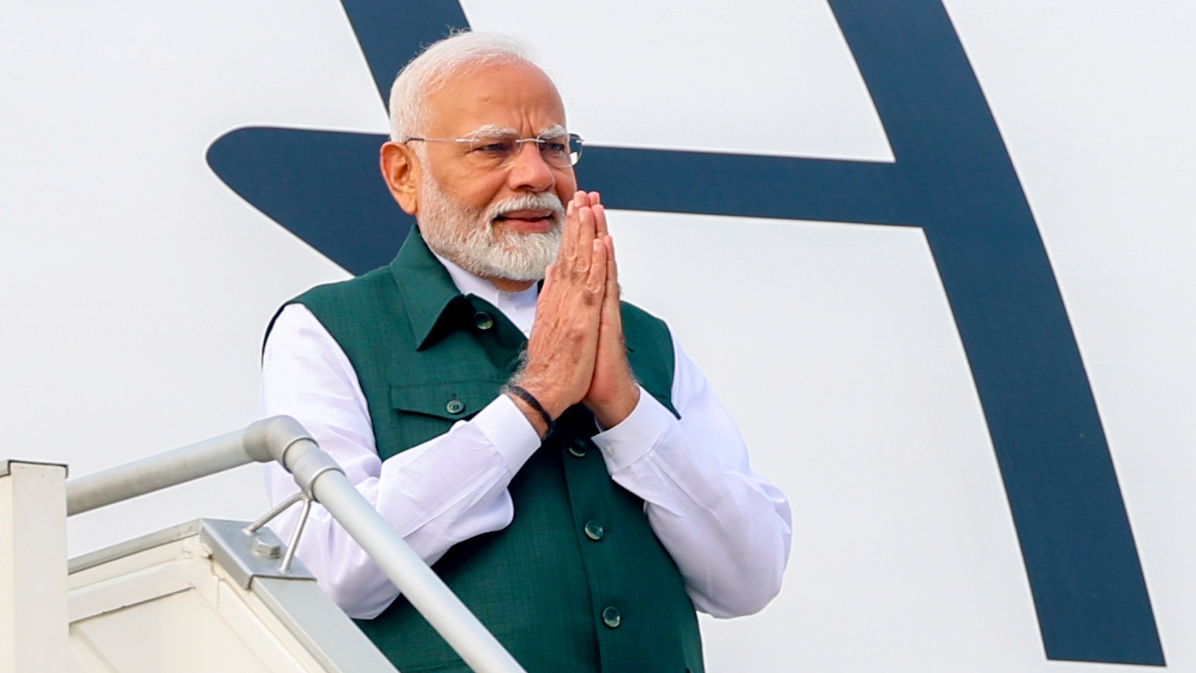 Looking forward to strong ties with Brunei: PM Modi