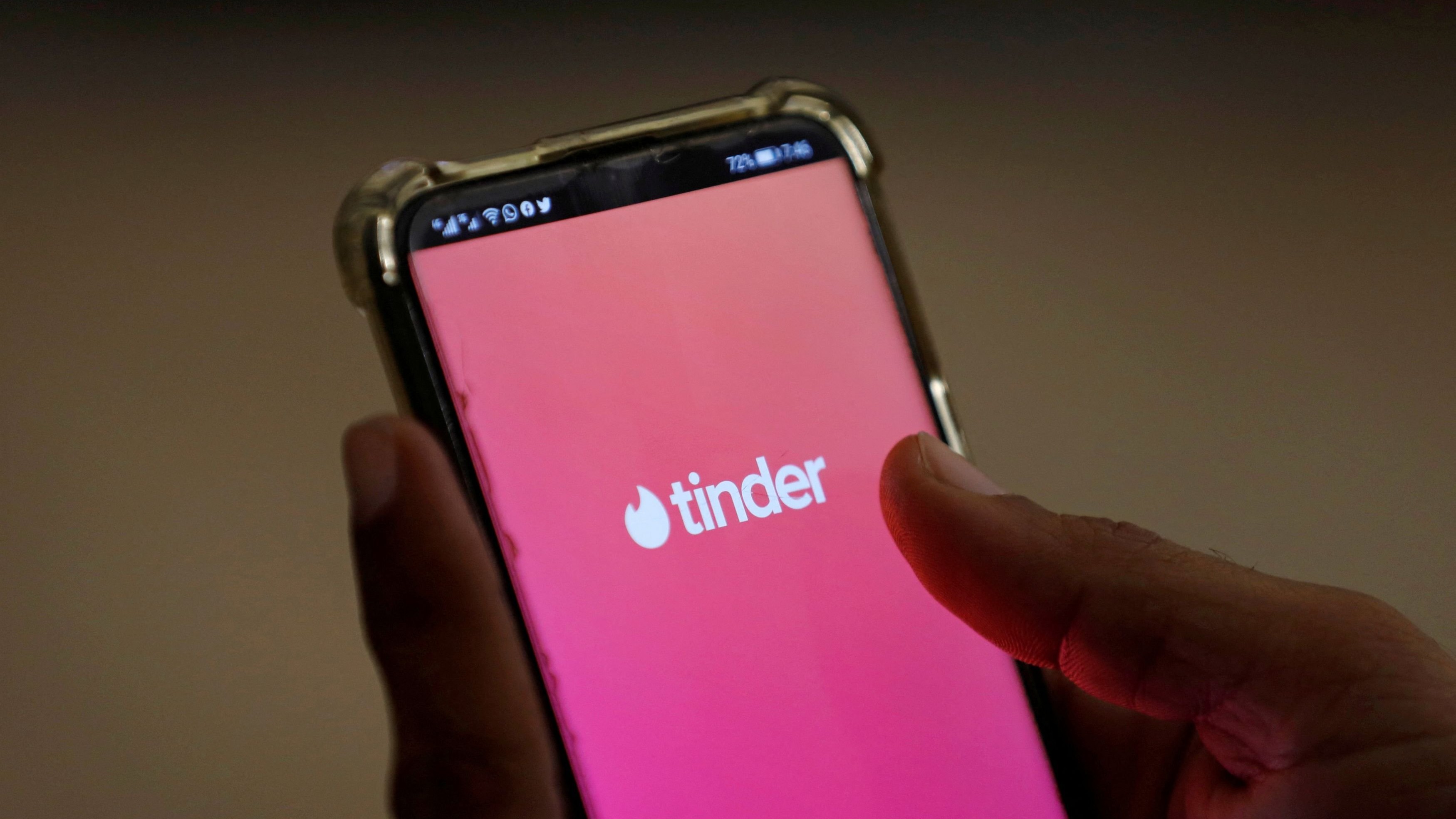 Thailand company offers paid 'Tinder leave' to employees to go on dates