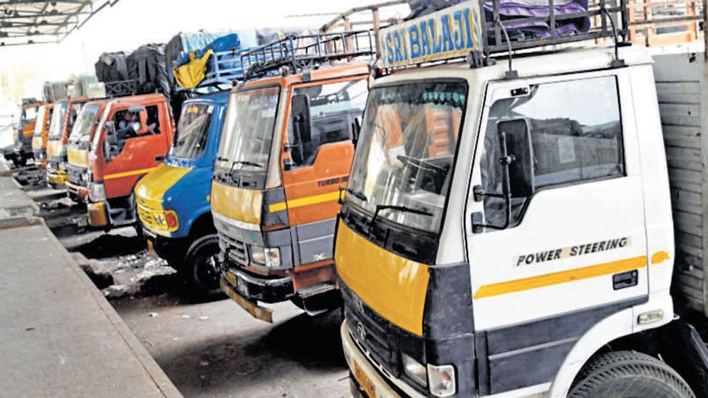 Truckers in West Bengal to go on three-day strike ahead of festive season