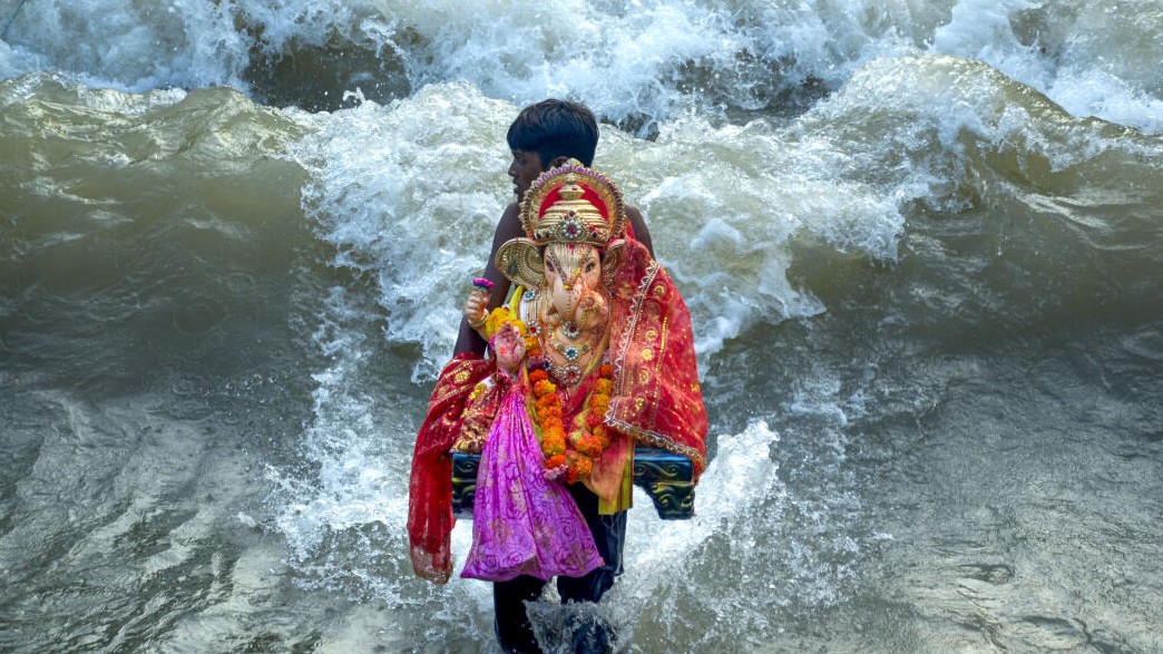 Delhi govt to hire agency to prevent Ganesha idols' immersion in Yamuna river