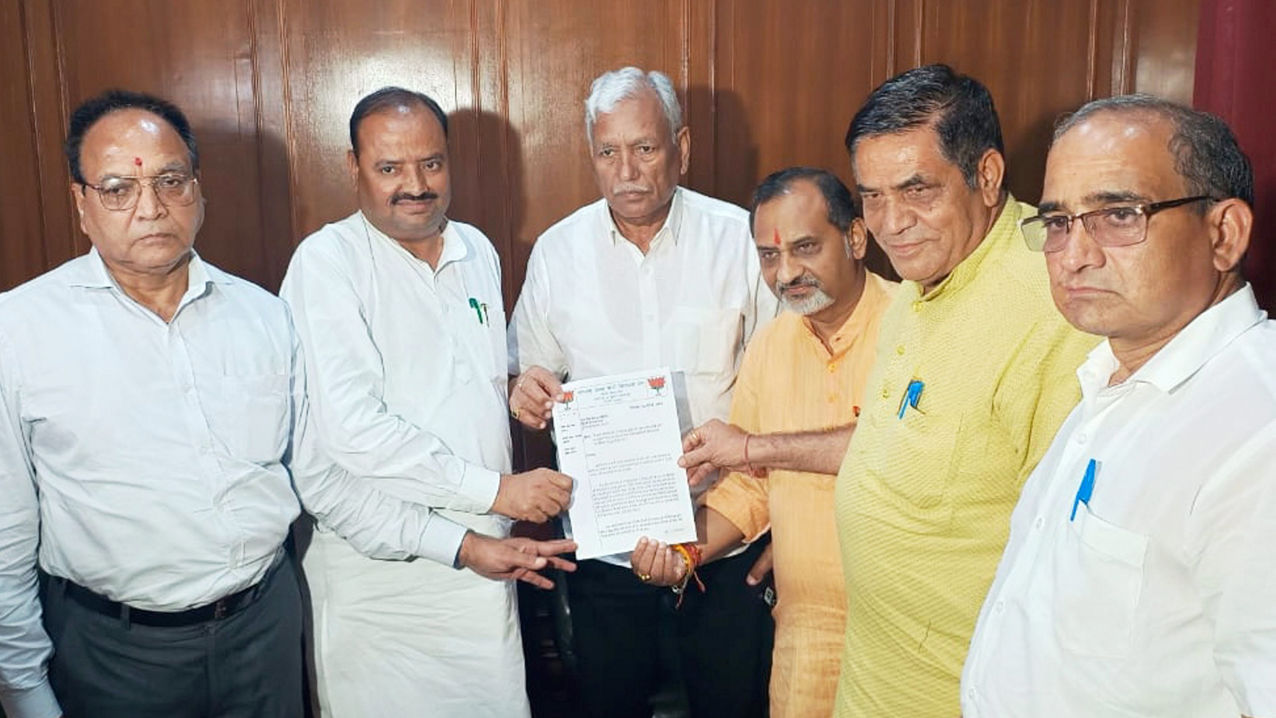 Delhi BJP MLAs demand Question Hour during assembly session