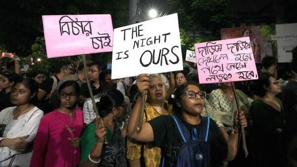 Women drank liquor during 'Reclaim the Night' protests: Bengal Minister's claim sparks row