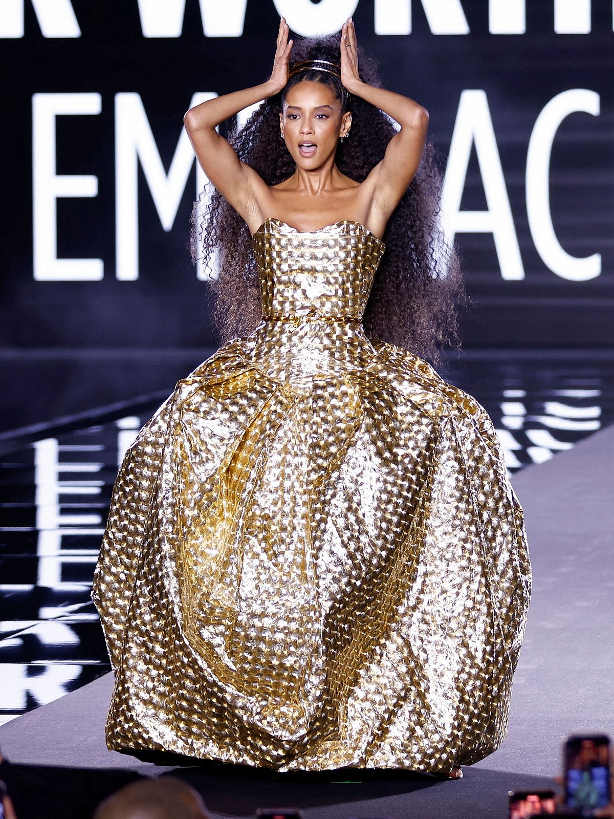 Paris Fashion Week opens with a star-studded show