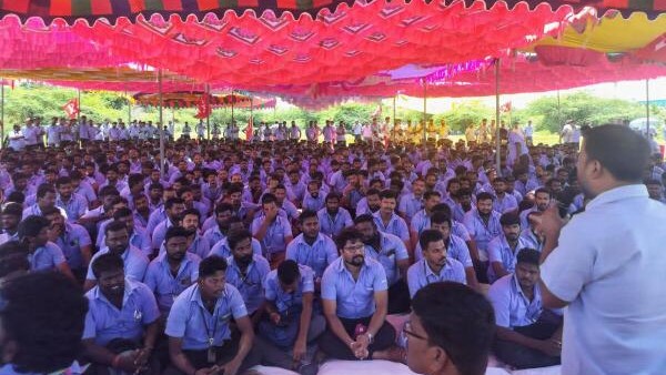 Samsung defends Indian wages as strike at Tamil Nadu plant enters 3rd week