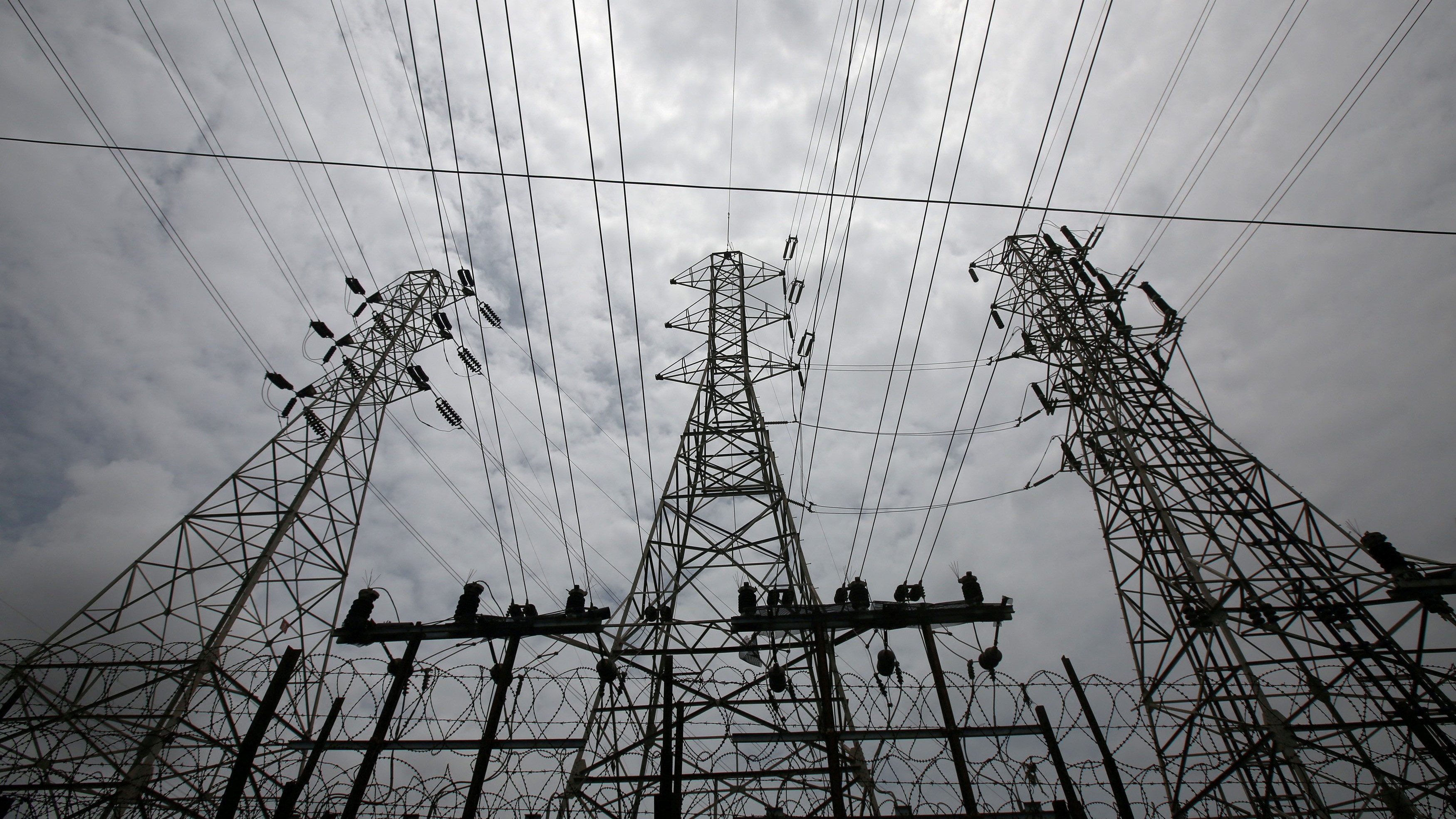 Tata Power shuts 500 MW unit in Mumbai after fire