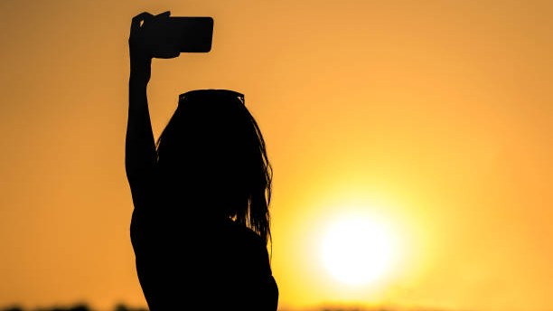 Woman uploads videos of roaming in skimpy clothes in Indore, apologises after criticism