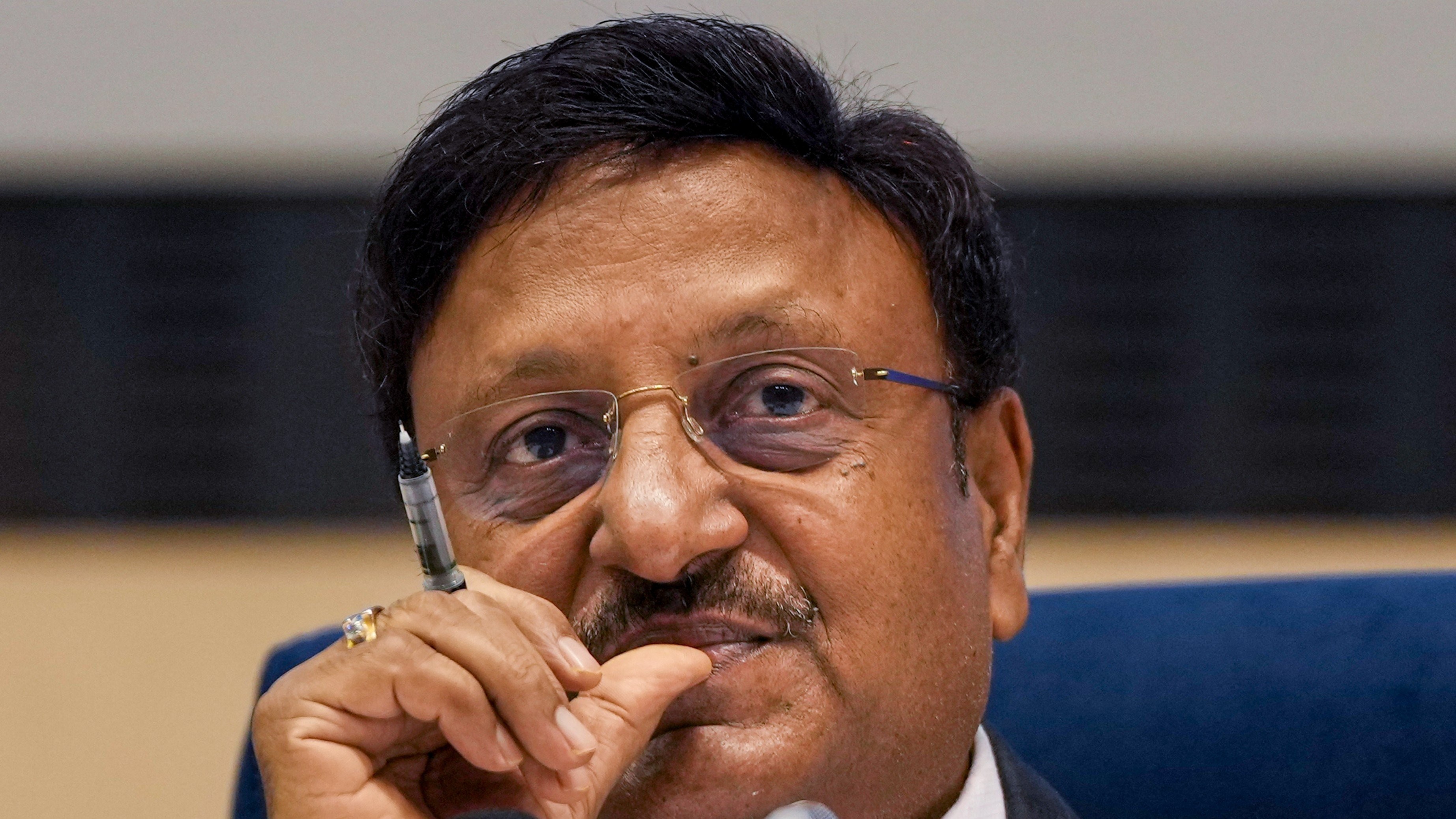 Amid social media buzz over Ex-CEC Rajiv Kumar settling abroad, sources say he is in India