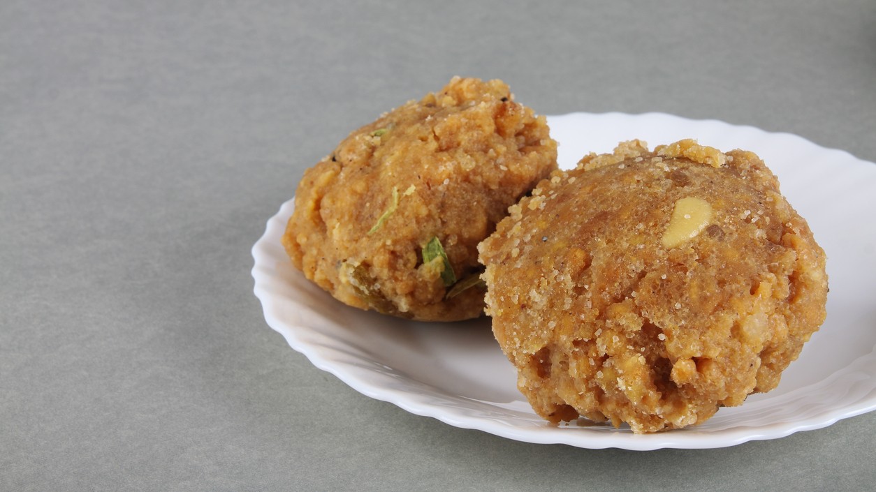 Ganeshotsava laddu auctioned for Rs 8 lakh in Nagawara  